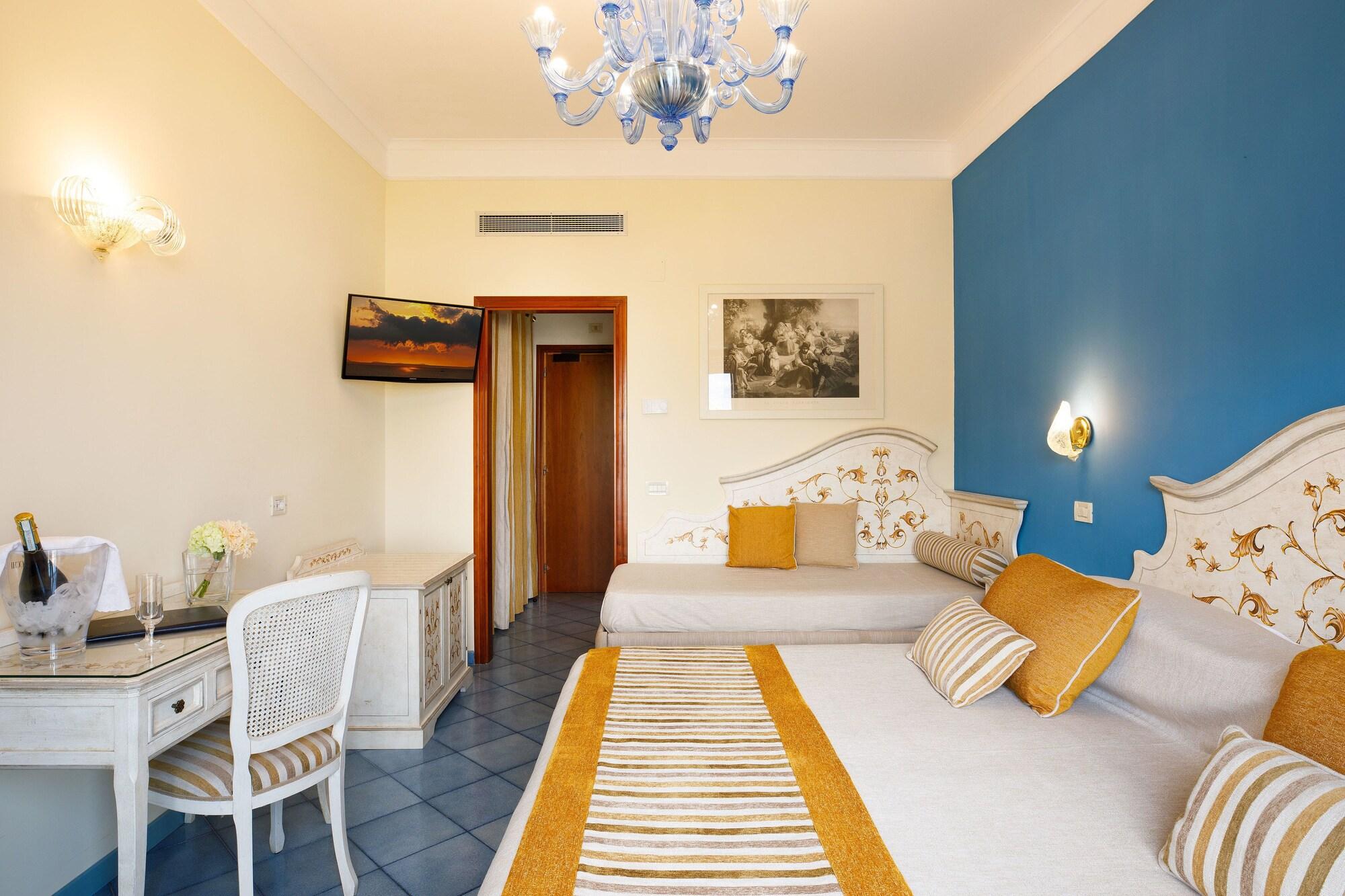 Hotel Zi' Teresa Сорренто Экстерьер фото