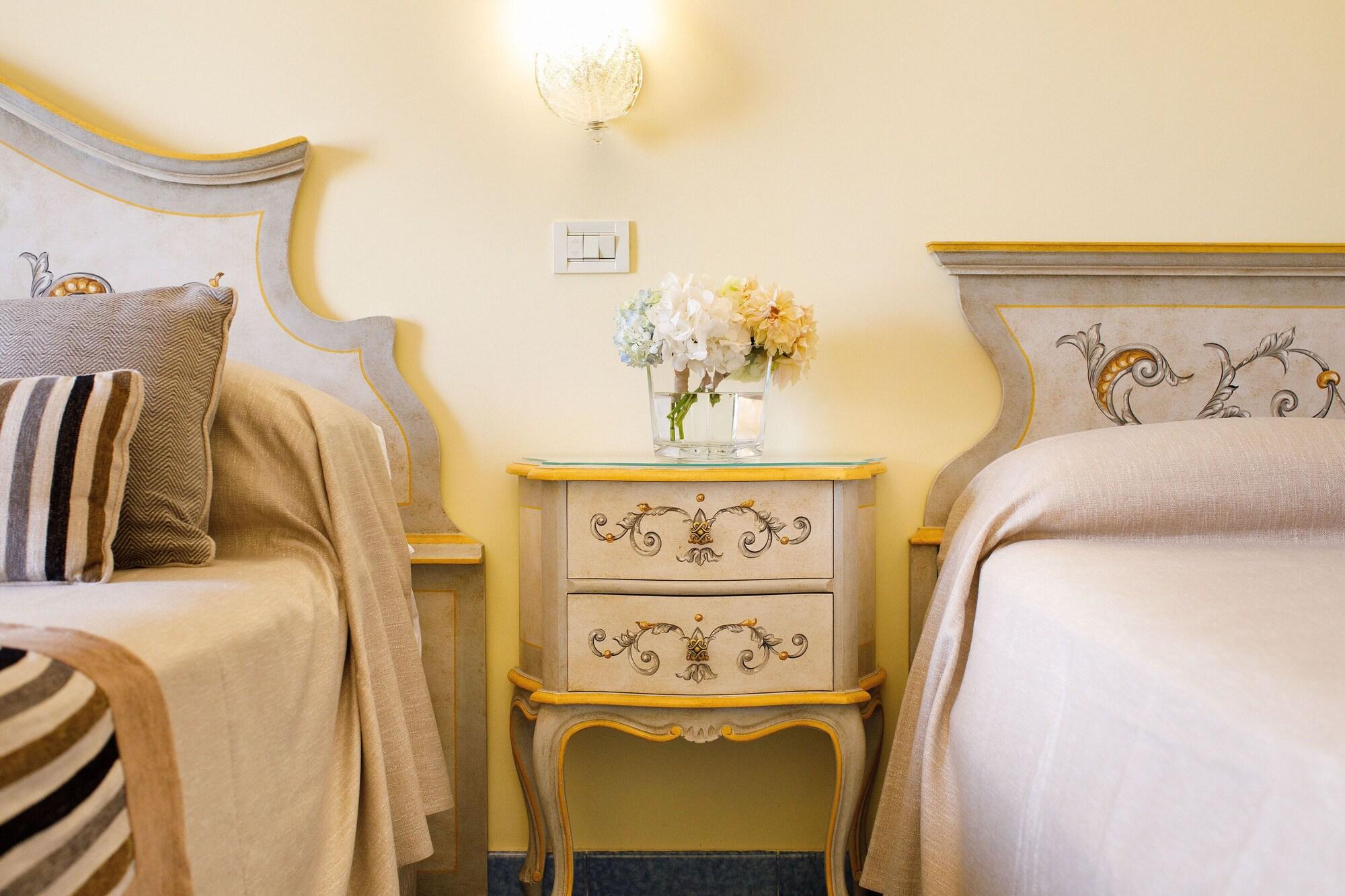 Hotel Zi' Teresa Сорренто Экстерьер фото