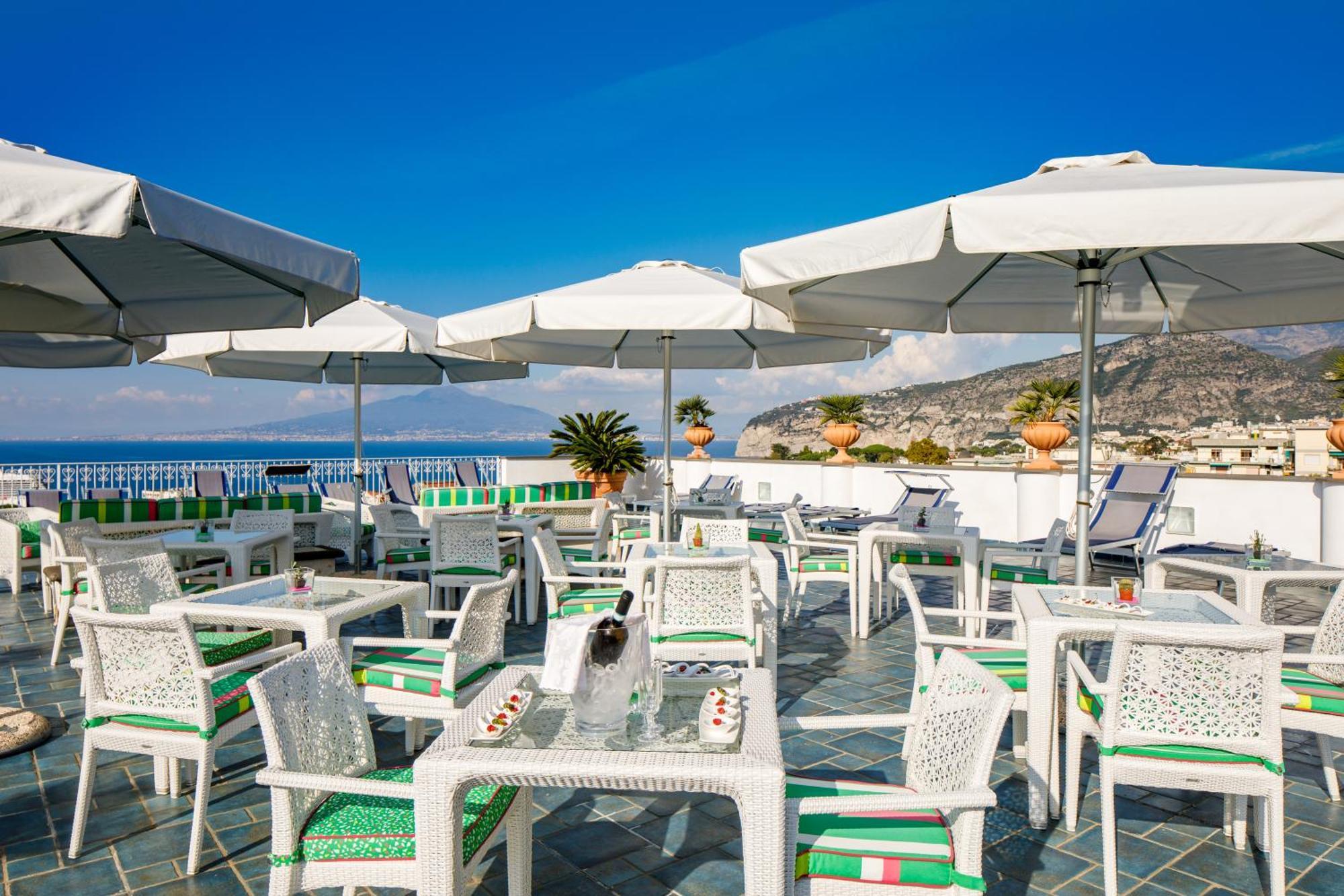 Hotel Zi' Teresa Сорренто Экстерьер фото