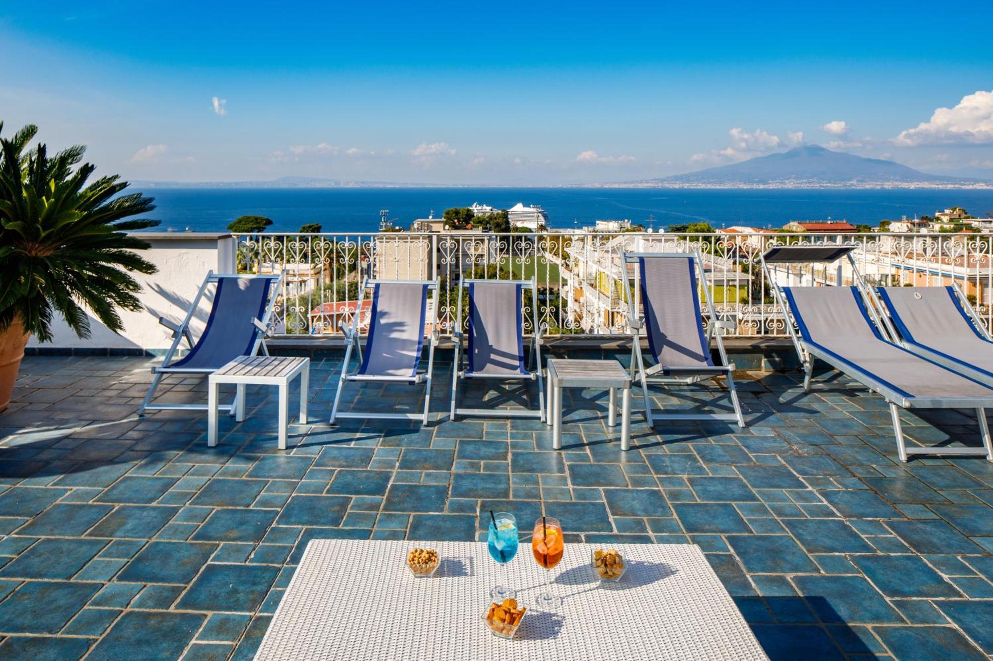Hotel Zi' Teresa Сорренто Экстерьер фото