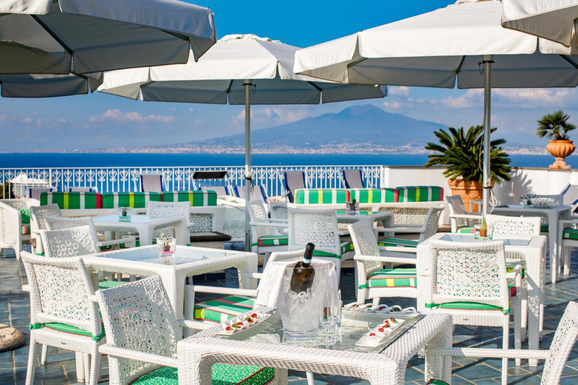 Hotel Zi' Teresa Сорренто Экстерьер фото