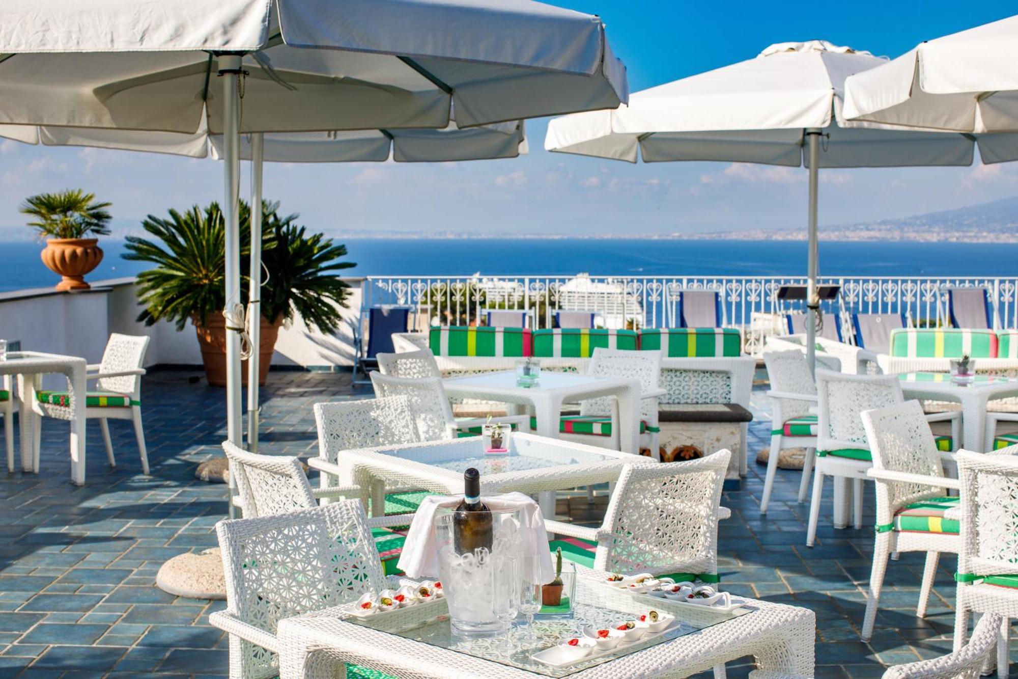 Hotel Zi' Teresa Сорренто Экстерьер фото