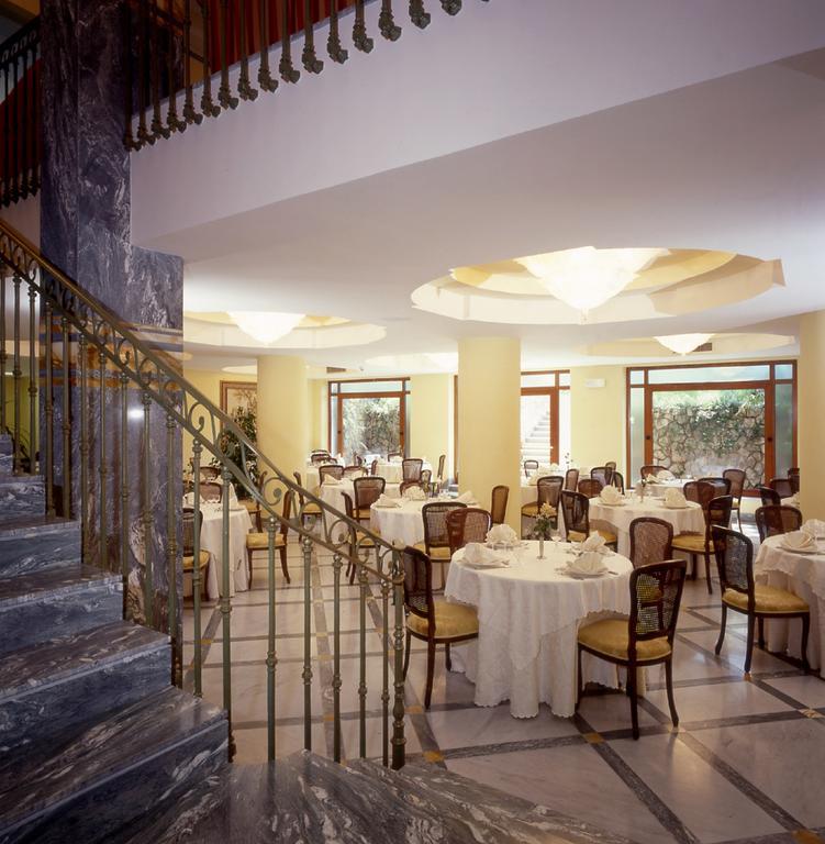 Hotel Zi' Teresa Сорренто Ресторан фото